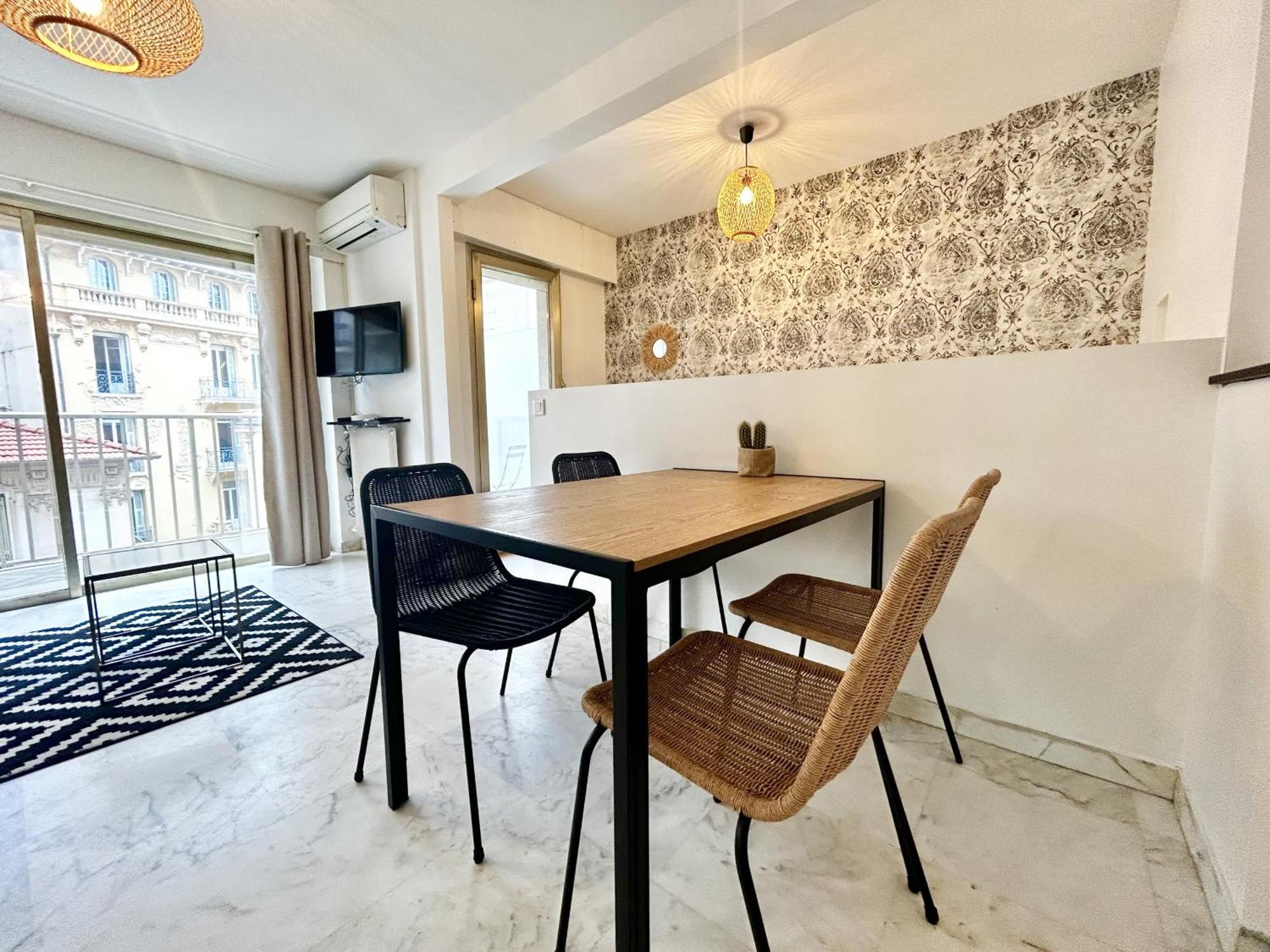Aparthotel Riviera - Nice Carre D'Or - Large Studio Ac Terrasse - Tres Calme - Balcon Berlioz 2 エクステリア 写真